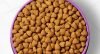 Mejor comida sin guisantes ni legumbres para perros del 2026 (análisis)