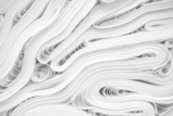 ¿Por qué los perros comen papel?