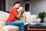 Mejores velas para el olor de las mascotas del 2026 (análisis)